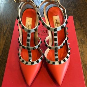 Valentino rockstud heel